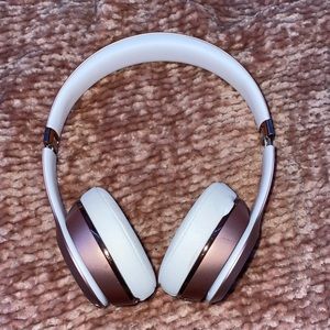 beats by dre wireless headphones